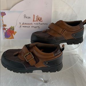 Sz 5 Youth Waterproof shoes new